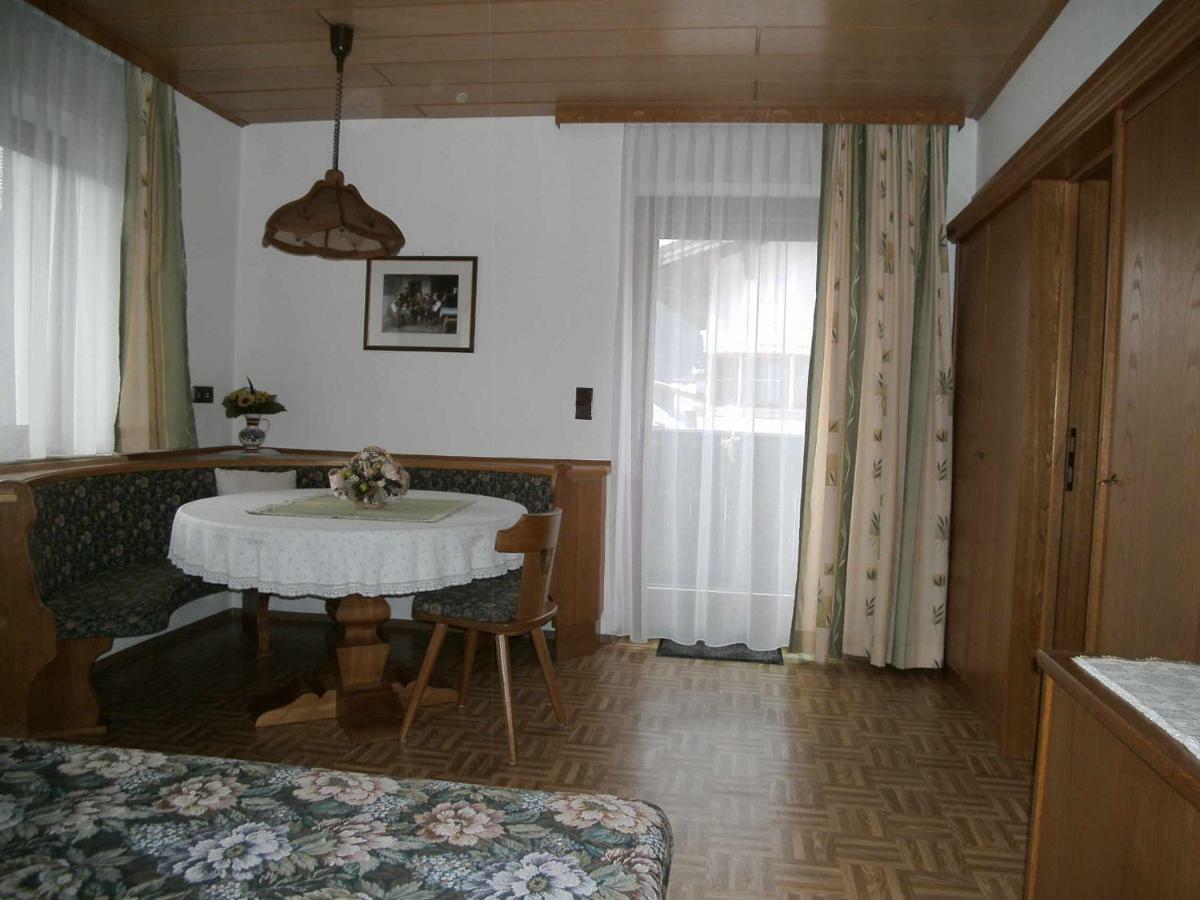 Apartments Jaeger Тринс Экстерьер фото